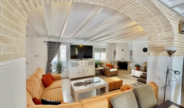 Resale - Villa -
Dolores - Comunidad Valenciana