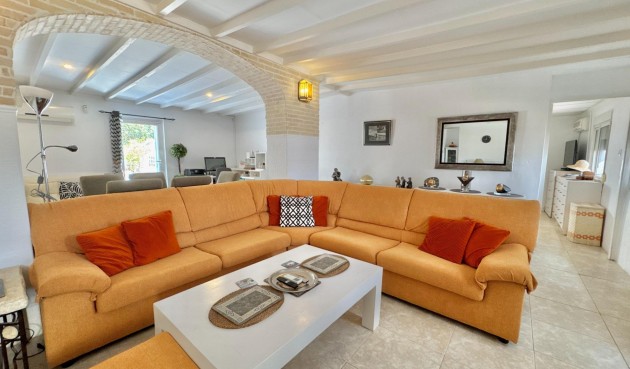 Resale - Villa -
Dolores - Comunidad Valenciana