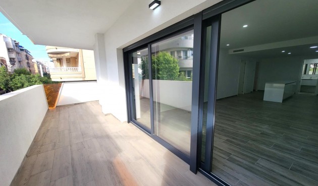 Resale - Apartment -
Torrevieja - Playa del Cura