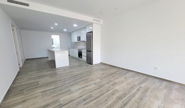 Resale - Apartment -
Torrevieja - Playa del Cura