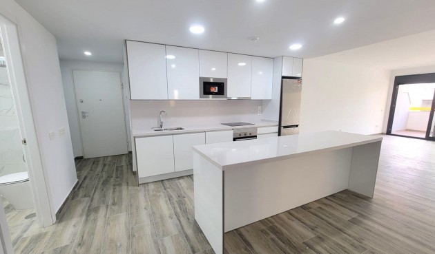 Resale - Apartment -
Torrevieja - Playa del Cura