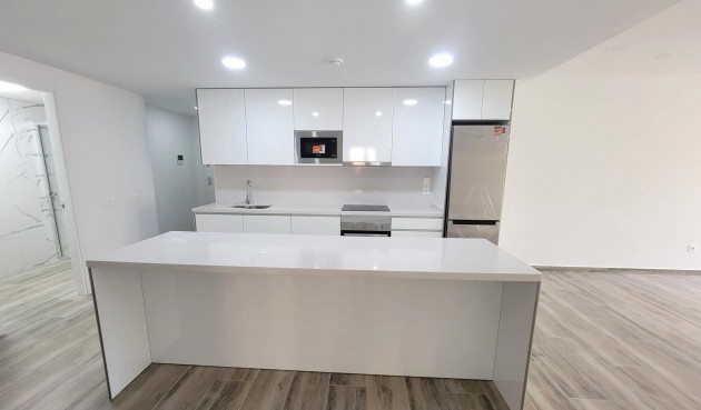 Resale - Apartment -
Torrevieja - Playa del Cura