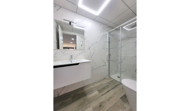 Resale - Apartment -
Torrevieja - Playa del Cura