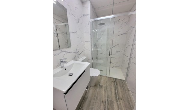Resale - Apartment -
Torrevieja - Playa del Cura