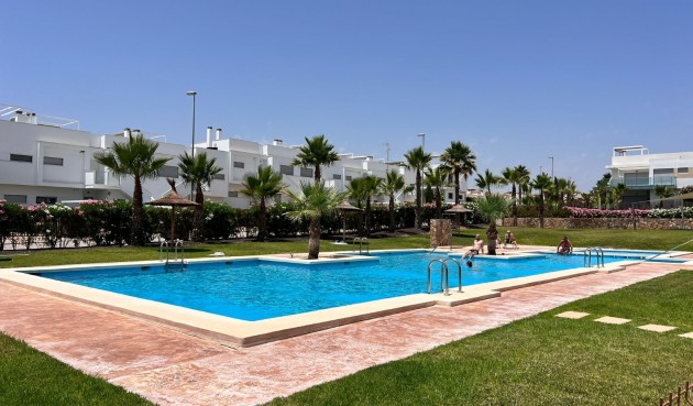 Återförsäljning - Apartment -
Vistabella Golf Entre Naranjos - Inland