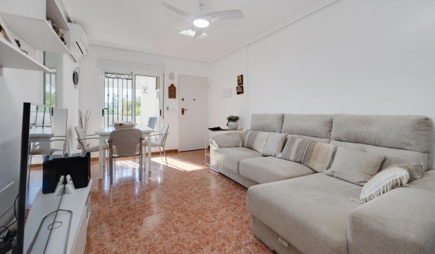 Resale - Bungalow -
Orihuela Costa - Los Altos