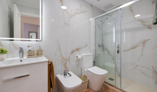 Resale - Bungalow -
Orihuela Costa - Los Altos