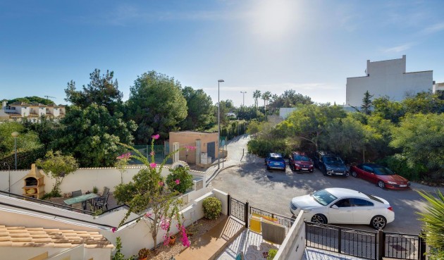 Resale - Bungalow -
Orihuela Costa - Los Altos