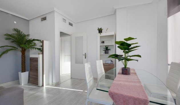 Resale - Penthouse -
Almoradí - Parque De La U