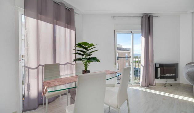 Resale - Penthouse -
Almoradí - Parque De La U
