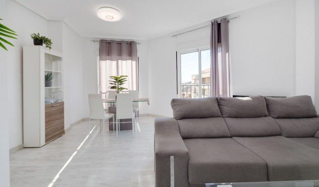 Resale - Penthouse -
Almoradí - Parque De La U