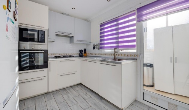 Resale - Penthouse -
Almoradí - Parque De La U