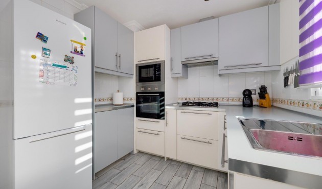 Resale - Penthouse -
Almoradí - Parque De La U