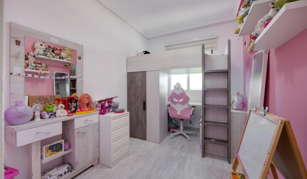 Resale - Penthouse -
Almoradí - Parque De La U