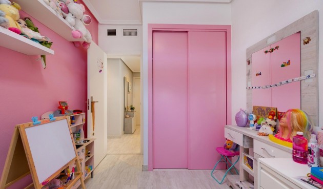 Resale - Penthouse -
Almoradí - Parque De La U