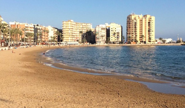 Återförsäljning - Apartment -
Torrevieja - Playa del Cura