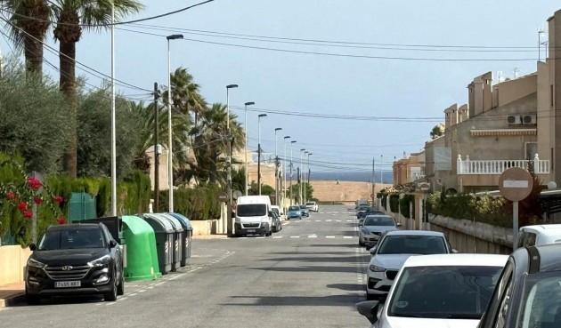 Brukt - Bungalow -
Torrevieja - Los Frutales