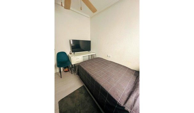 Återförsäljning - Apartment -
Torrevieja - Centro