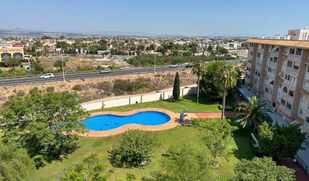 Återförsäljning - Apartment -
Torrevieja - Centro