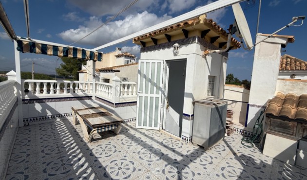 Resale - Duplex -
San Miguel de Salinas - Inland