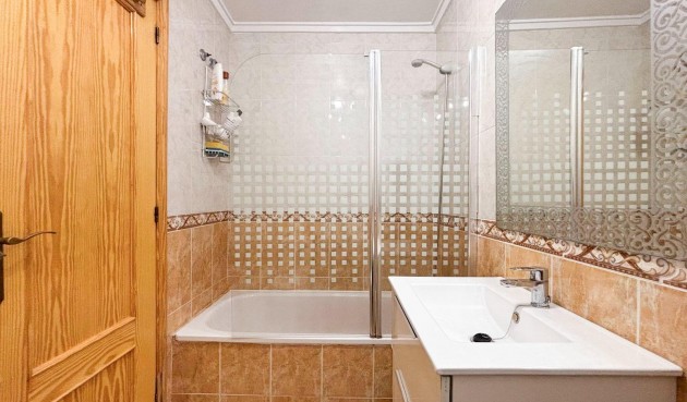 Återförsäljning - Apartment -
Torrevieja - Centro