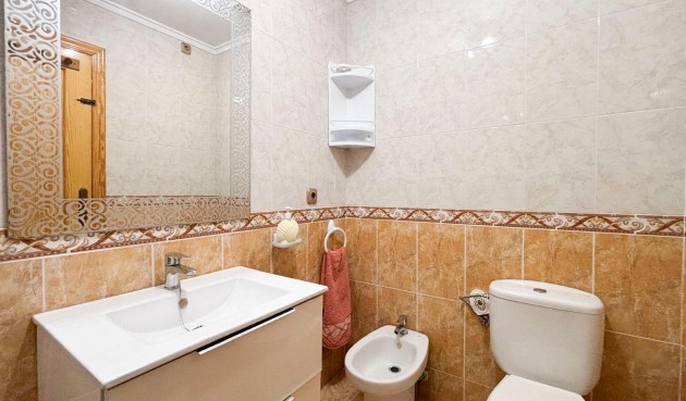 Återförsäljning - Apartment -
Torrevieja - Centro