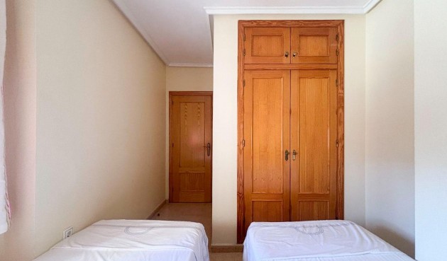 Återförsäljning - Apartment -
Torrevieja - Centro