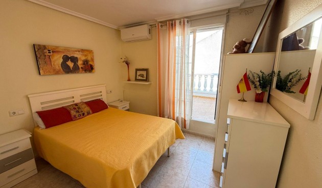 Brukt - Town House -
Torrevieja - Calas Blanca