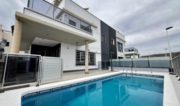 Resale - Villa -
Puerto de Mazarron - El Alamillo