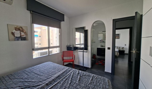 Resale - Apartment -
Torrevieja - Acequion