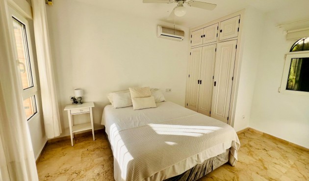 Resale - Villa -
Orihuela Costa - Lomas De Campoamor-las Ramblas