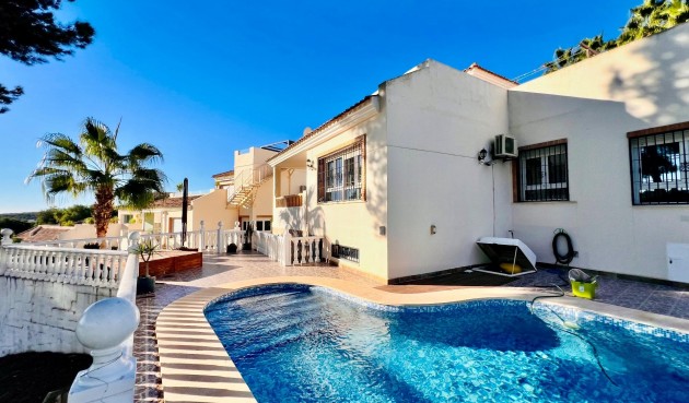 Resale - Villa -
Orihuela Costa - Lomas De Campoamor-las Ramblas