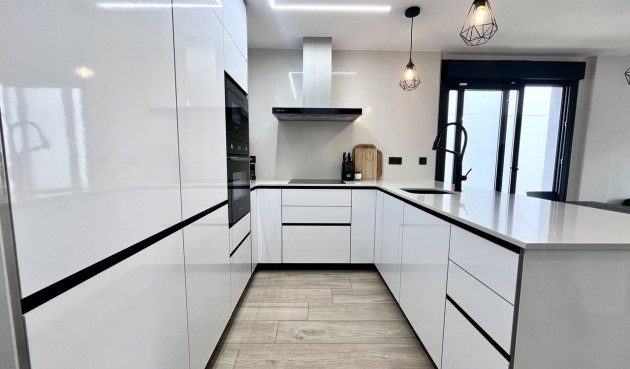 Resale - Villa -
Playa Flamenca - Costa Blanca