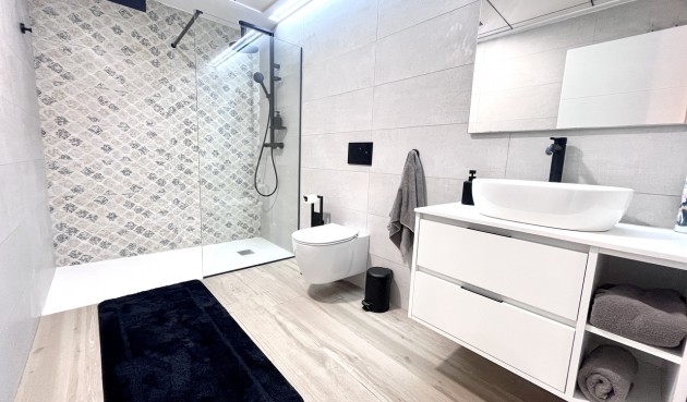 Resale - Villa -
Playa Flamenca - Costa Blanca