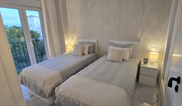 Resale - Apartment -
Hacienda Riquelme Golf Resort - Inland