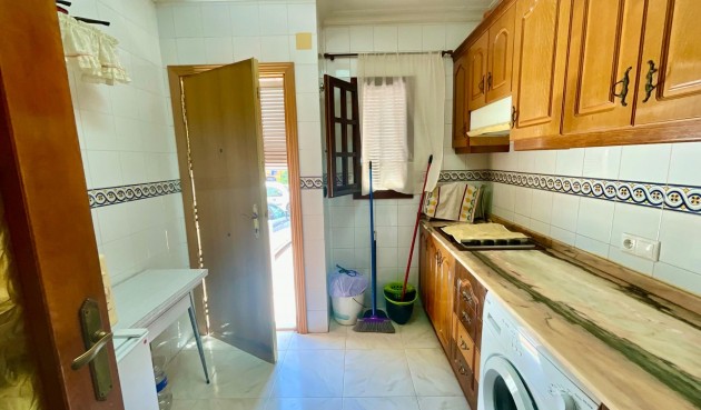Resale - Bungalow -
Torrevieja - Torreblanca