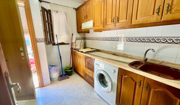 Resale - Bungalow -
Torrevieja - Torreblanca