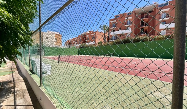 Resale - Bungalow -
Torrevieja - Torreblanca