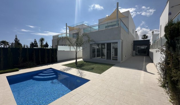 Resale - Villa -
La Serena Golf - Costa Calida