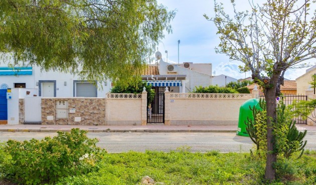 Resale - Villa -
Orihuela Costa - La Florida