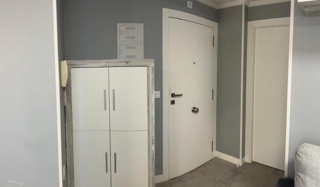 Återförsäljning - Apartment -
Torrevieja - Nueva Torrevieja