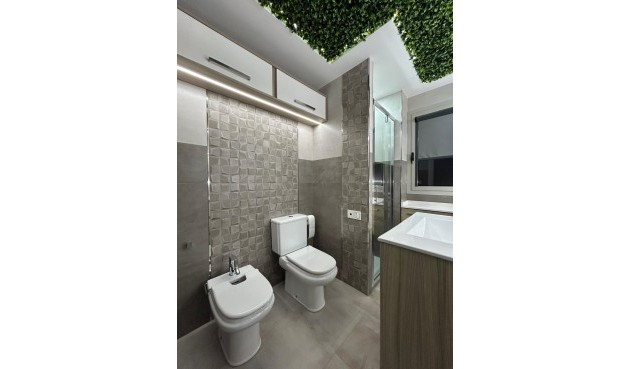 Återförsäljning - Apartment -
Torrevieja - Nueva Torrevieja