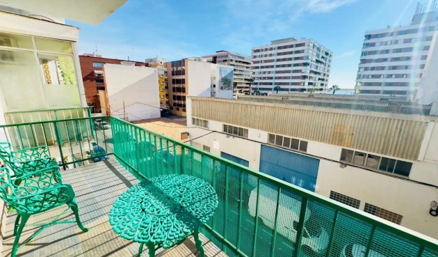 Resale - Penthouse -
Torrevieja - Acequion