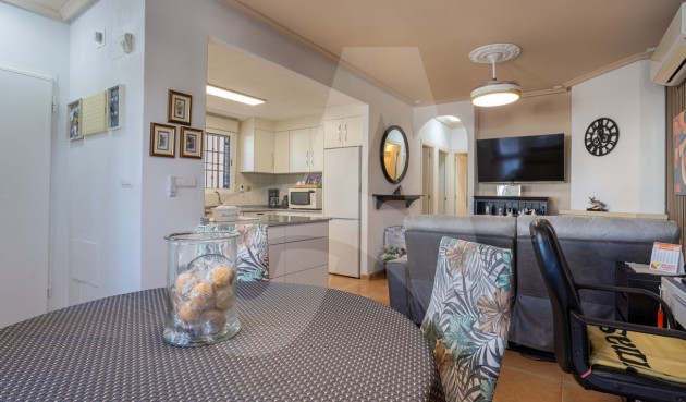 Resale - Villa -
Guardamar del Segura - El Raso