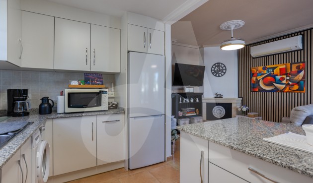 Resale - Villa -
Guardamar del Segura - El Raso