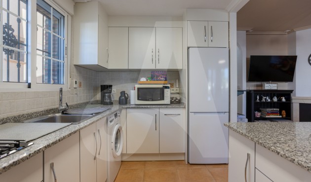 Resale - Villa -
Guardamar del Segura - El Raso