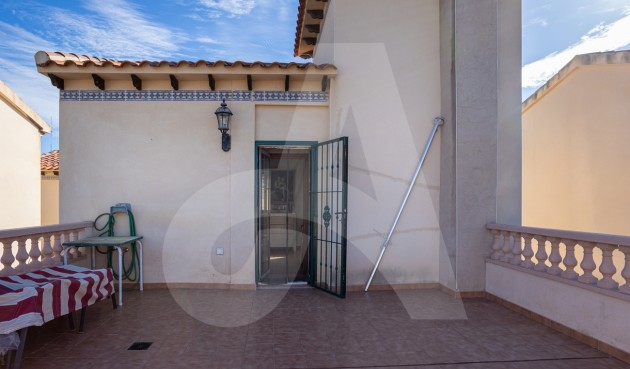 Resale - Villa -
Guardamar del Segura - El Raso