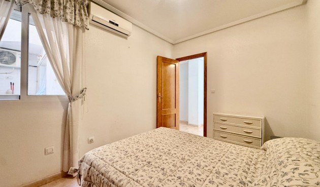 Brukt - Apartment -
Torrevieja - Centro