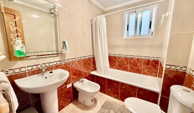 Brukt - Apartment -
Torrevieja - Centro