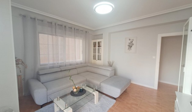 Resale - Apartment -
Torrevieja - Costa Blanca